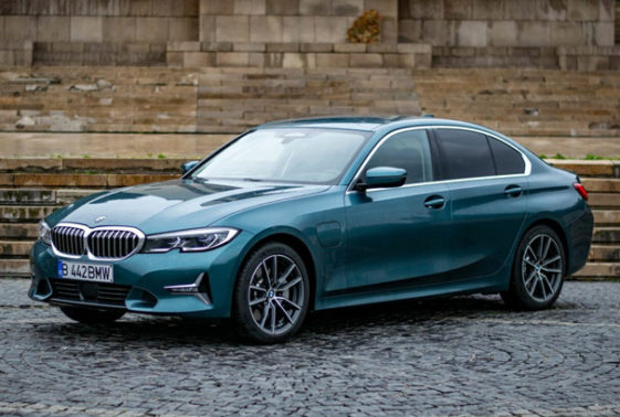 BMW 330e