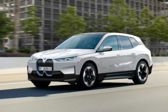 BMW iNext 2021