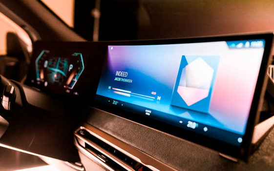 BMW покажет новый iDrive на выставке CES 2021