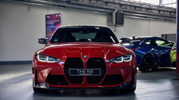 BMW M3 в красном цвете Toronto Red