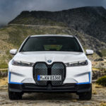 BMW iX M60 будет выдавать до 560 л.с. мощности