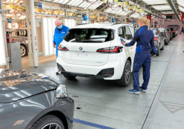 BMW постепенно восстанавливает производство