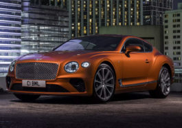 BMW M8 Competition гоняется c Bentley Continental GT: Кто быстрее?
